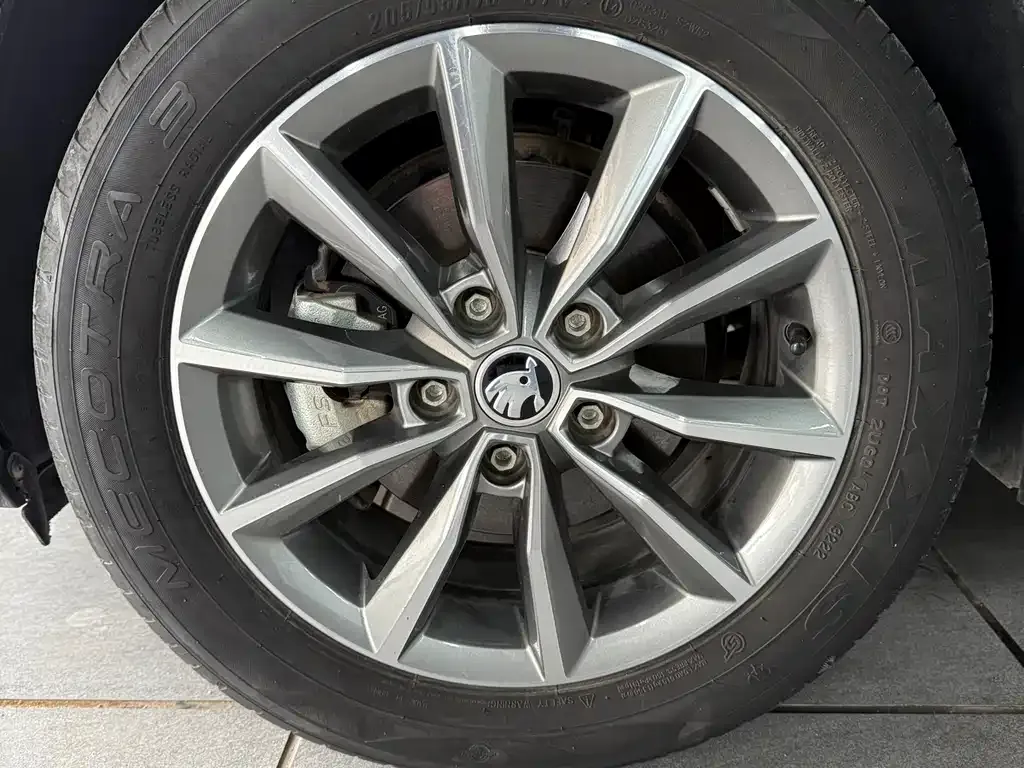 Skoda Octavia 2022 из CN, фото 10