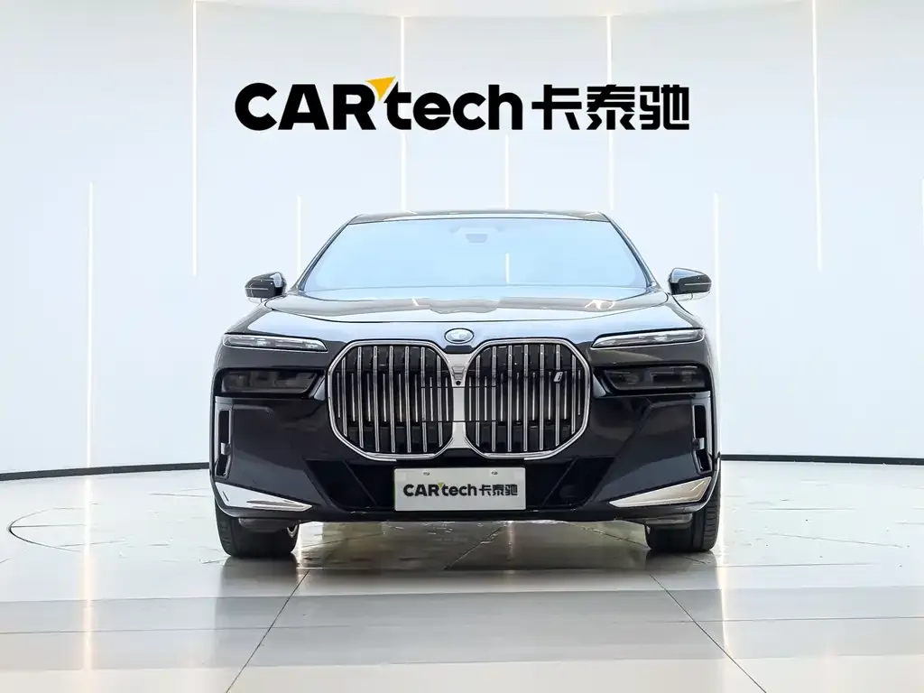 BMW i7 2023 из CN, фото 8