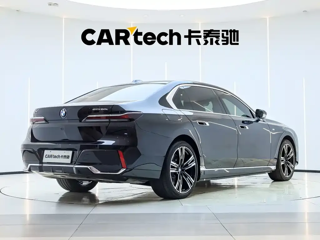 BMW i7 2023 из CN, фото 4