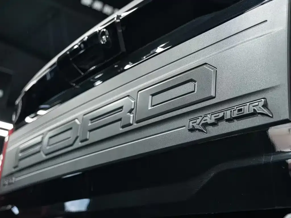 Ford F-150 Raptor — фото 5