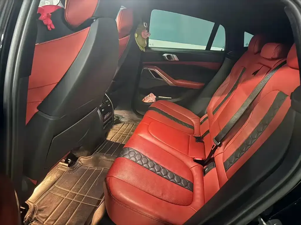 BMW X6 M 2022 из CN, фото 5
