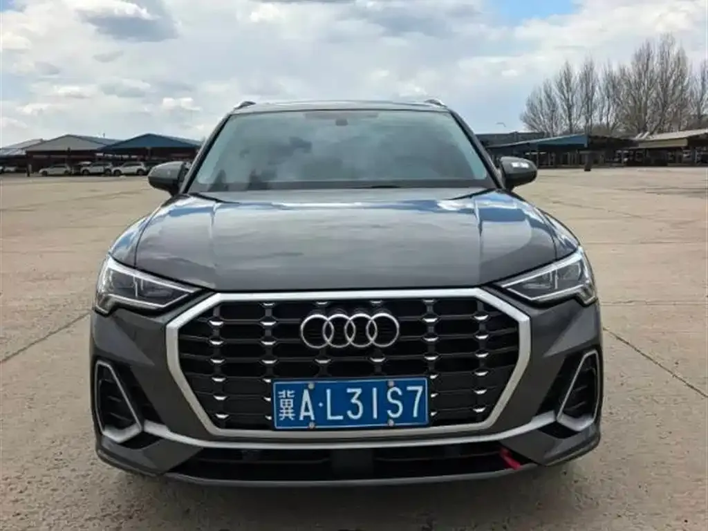 Audi Q3 2023 из CN, фото 4
