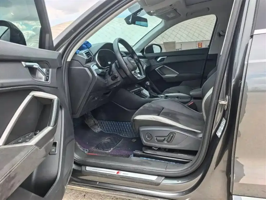 Audi Q3 2023 из CN, фото 7