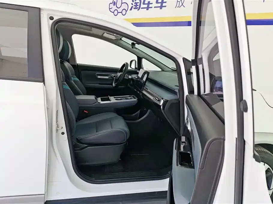 Aion Y — фото 7