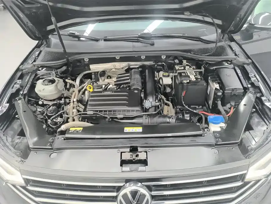 Volkswagen Magotan 2022 из CN, фото 9