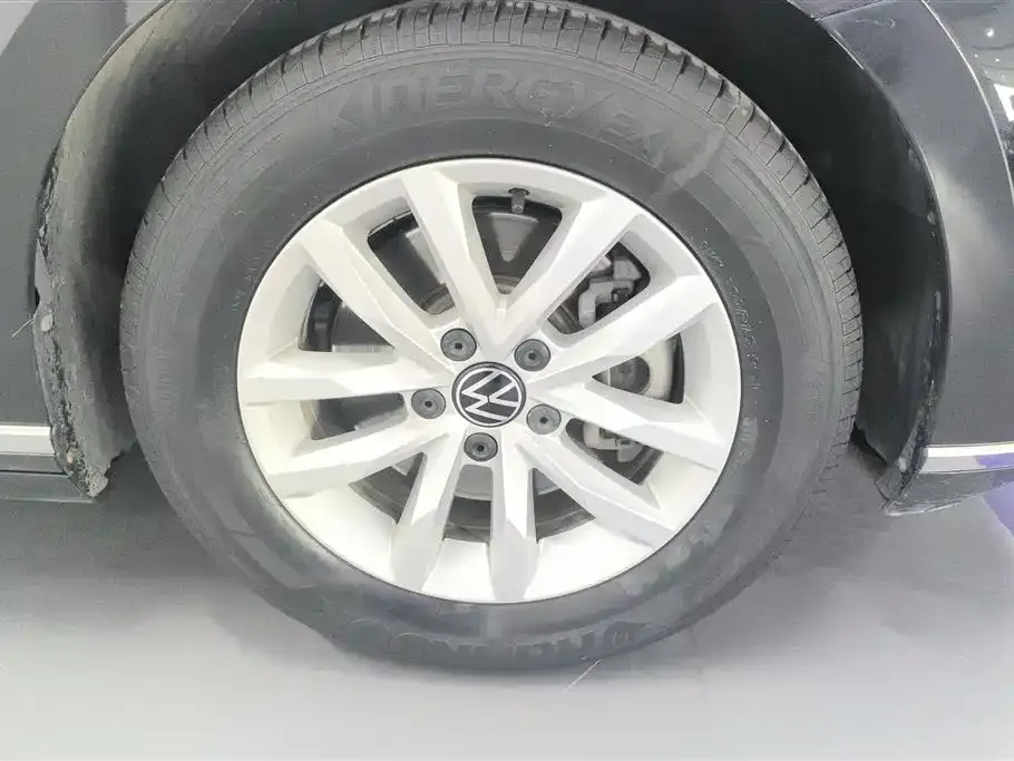 Volkswagen Magotan 2022 из CN, фото 4