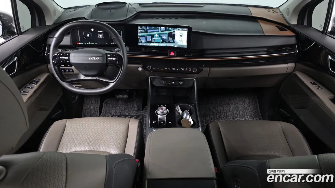 Kia Carnival — фото 10