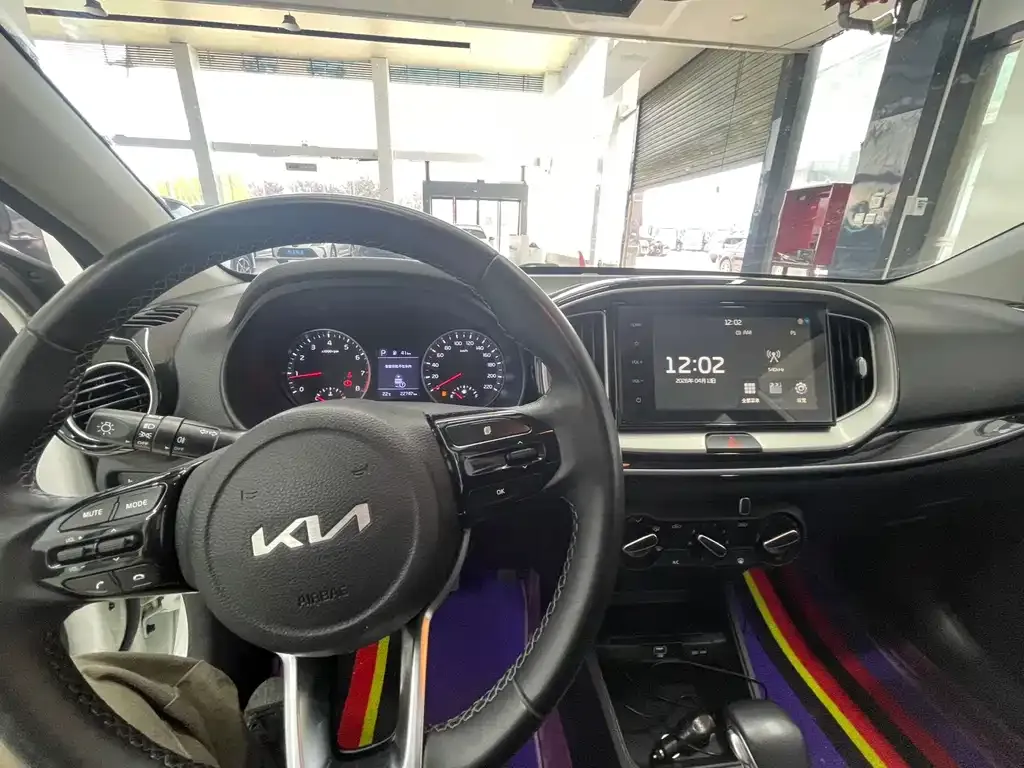 Kia KX1 2022 из CN, фото 10