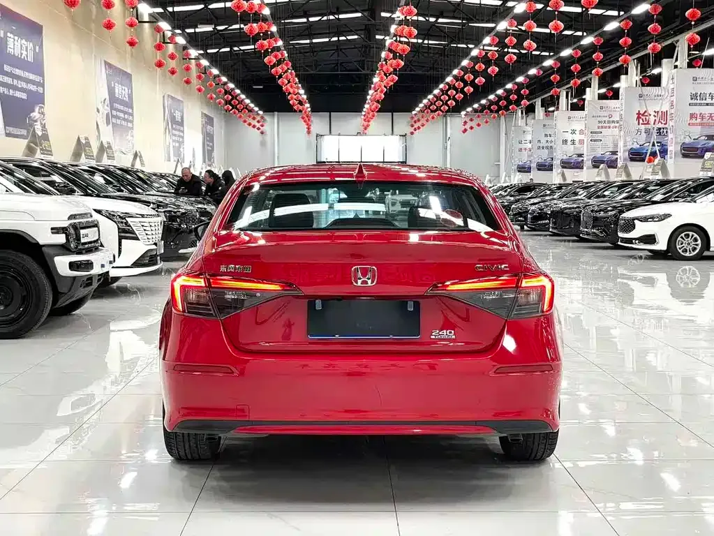 Honda Civic — фото 10