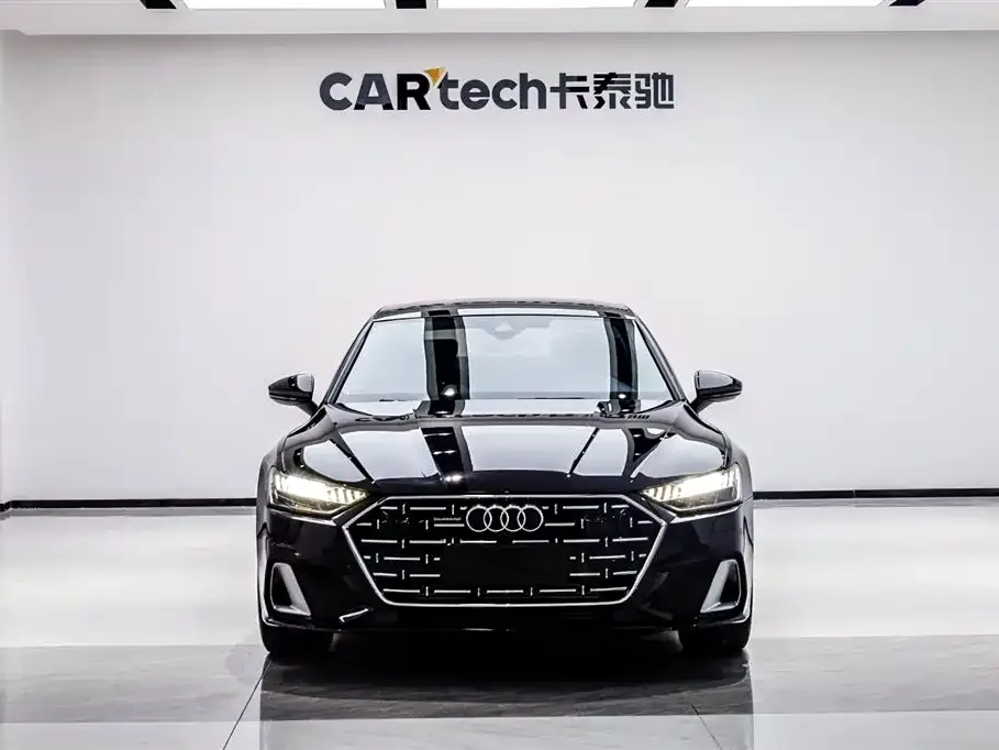 Audi A7L 2024 из CN, фото 3