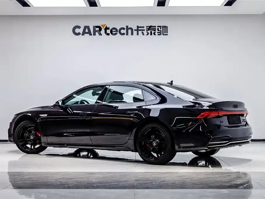 Audi A7L 2024 из CN, фото 8