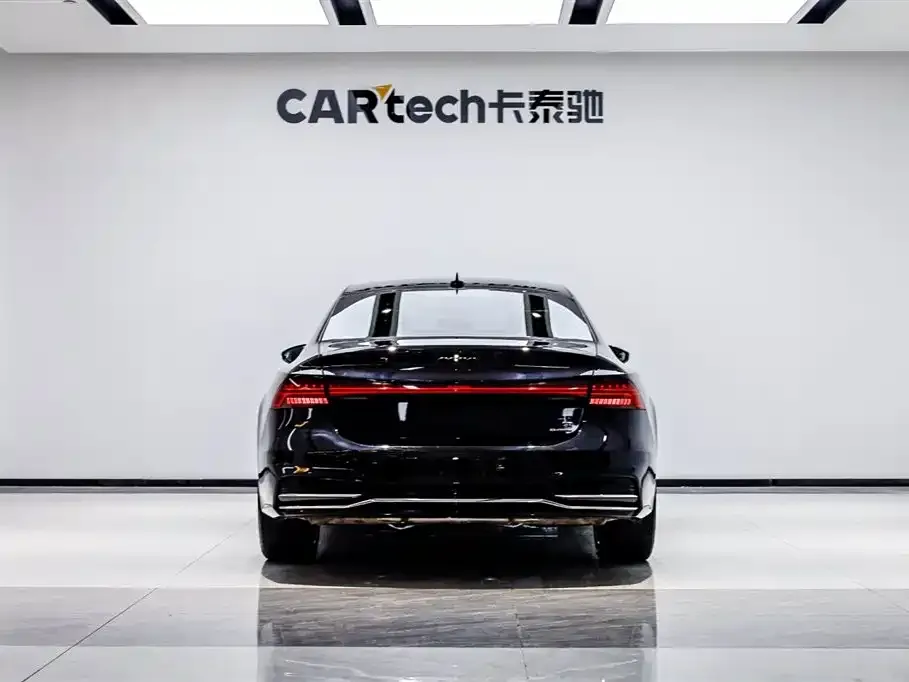 Audi A7L 2024 из CN, фото 9