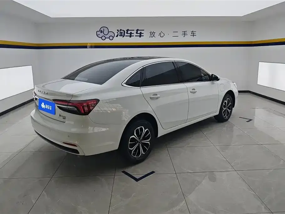 Roewe i6 MAX New Energy 2026 из CN, фото 4