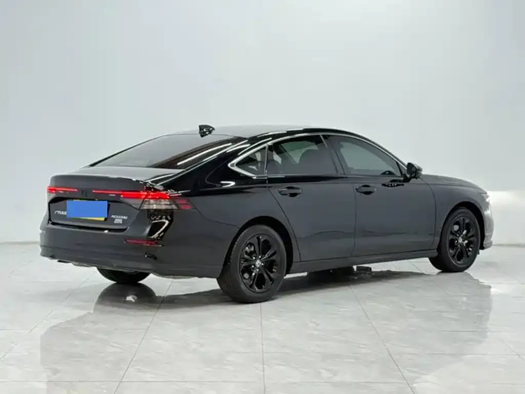 Honda Accord — фото 6