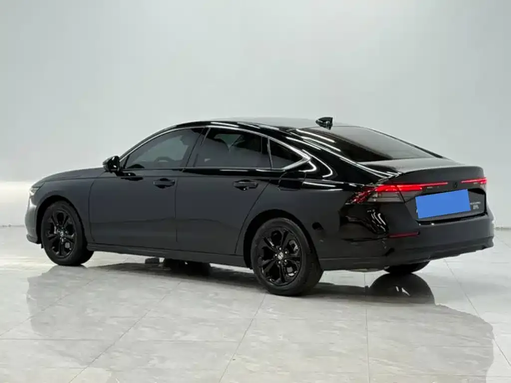 Honda Accord — фото 5