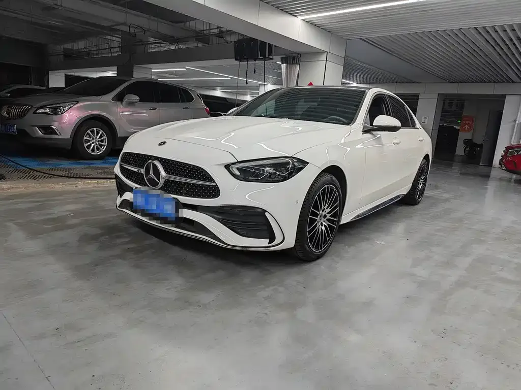 Mercedes-Benz C-Class — фото 1
