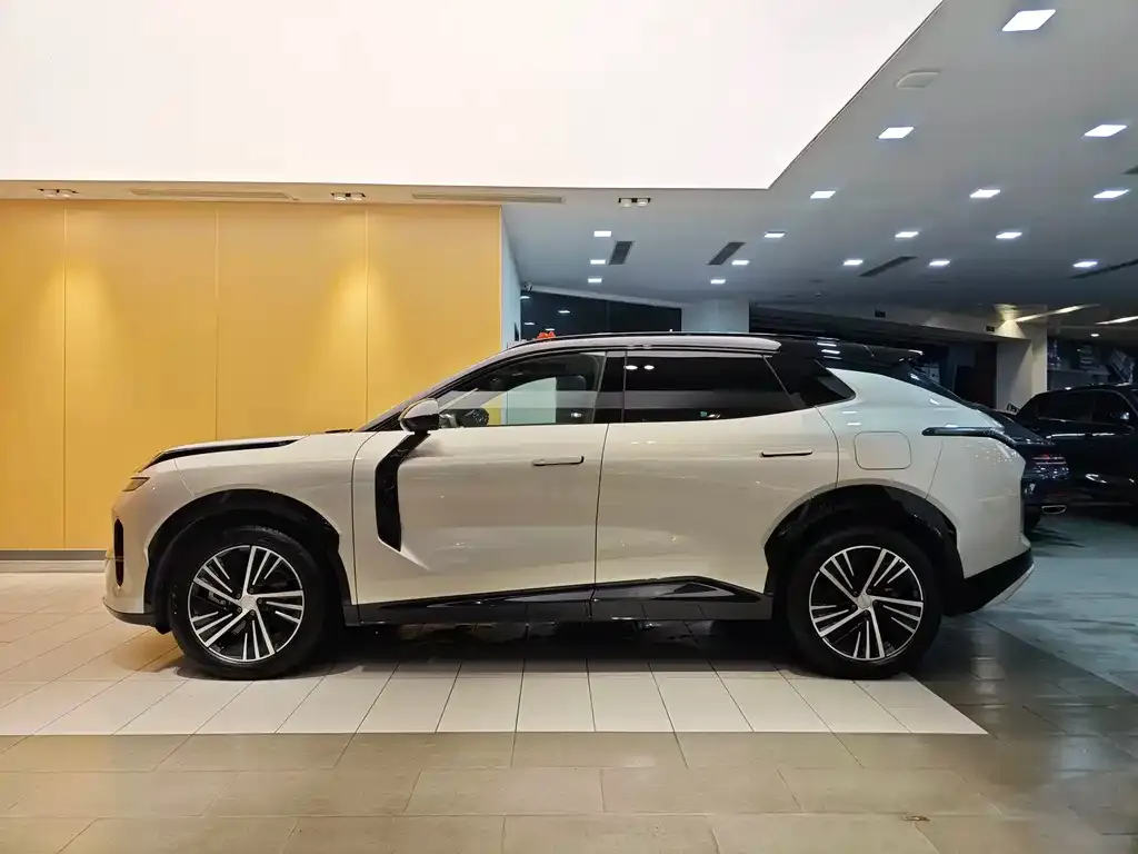 Lynk & Co 08 EM-P 2024 из CN, фото 9