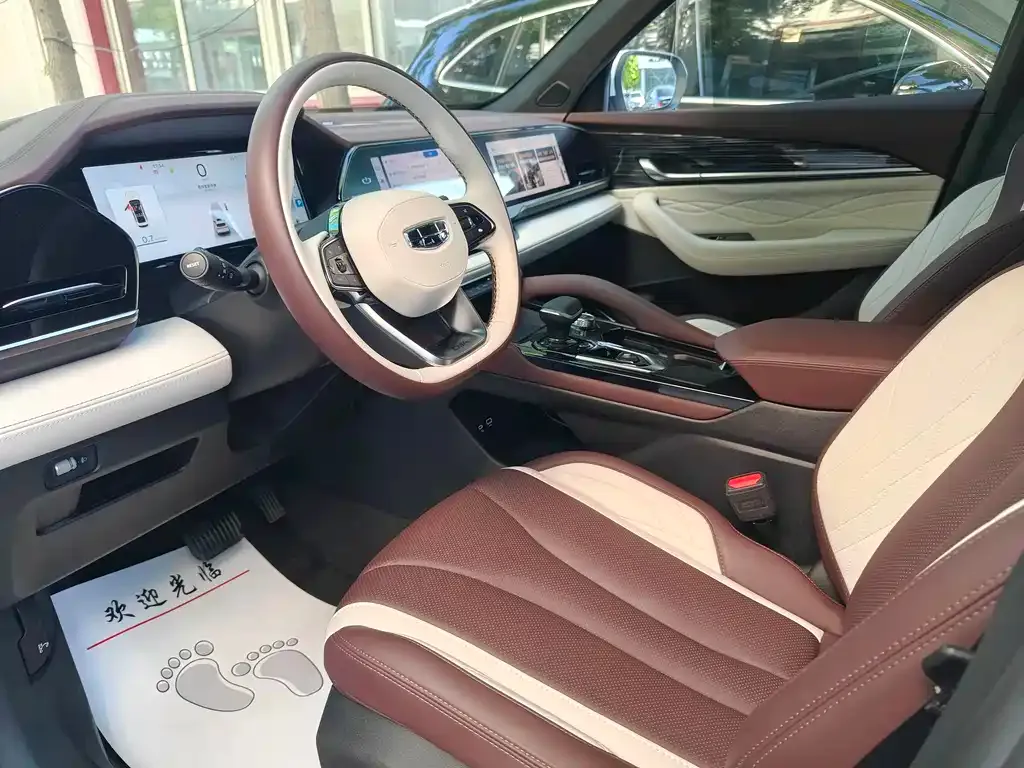 Geely Xingyue L — фото 4