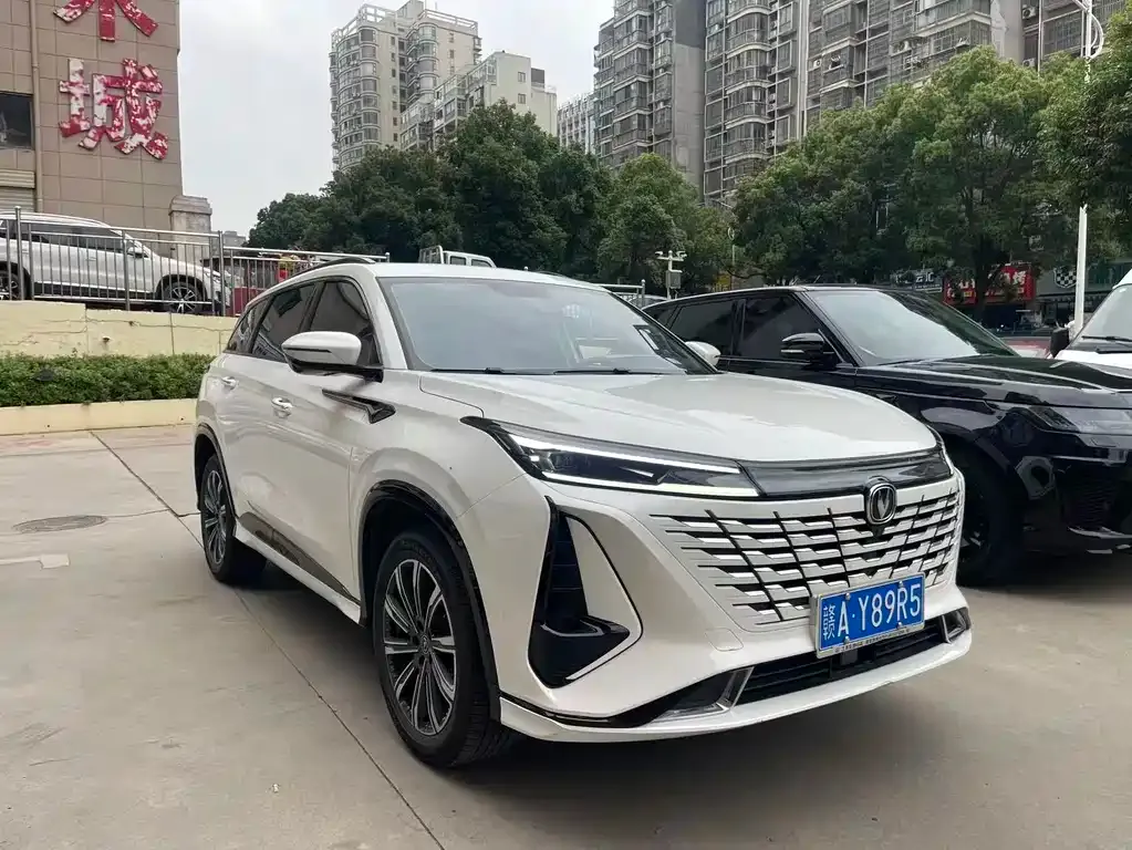 Changan CS75PLUS — фото 3