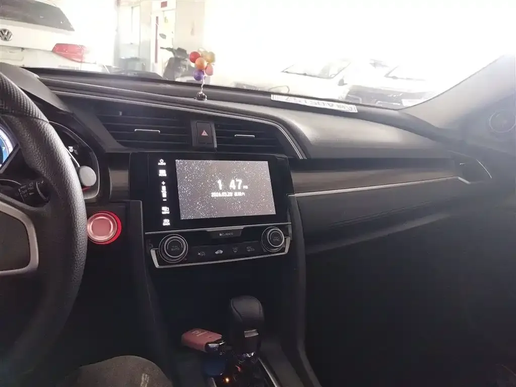 Honda Civic — фото 9