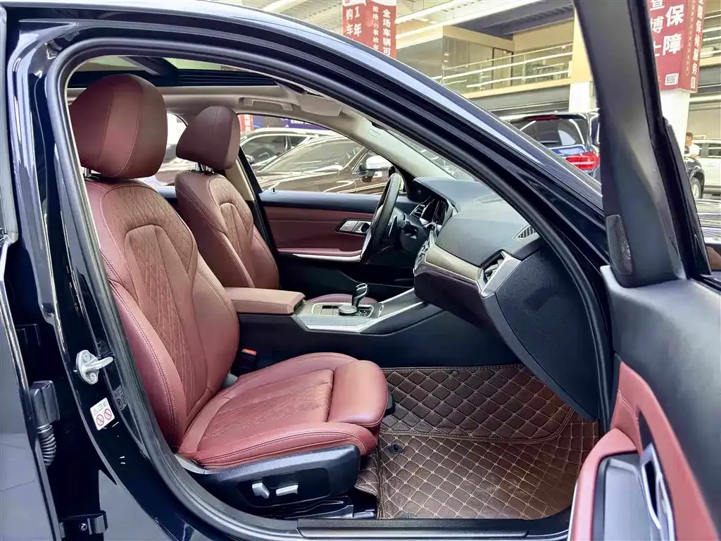 BMW 3 Series 2021 из CN, фото 8