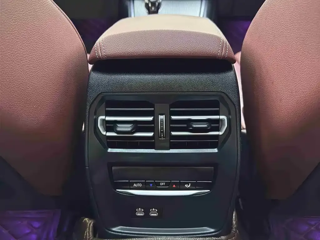 BMW 3 Series 2021 из CN, фото 7