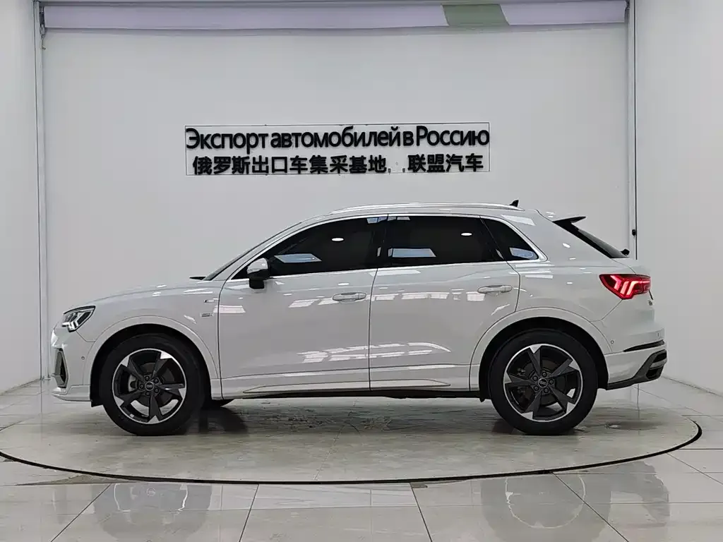 Audi Q3 2022 из CN, фото 8