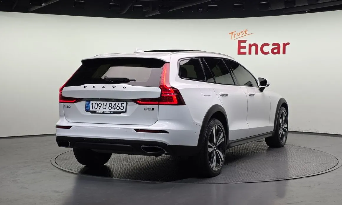 Volvo V60 2021 из KR, фото 6