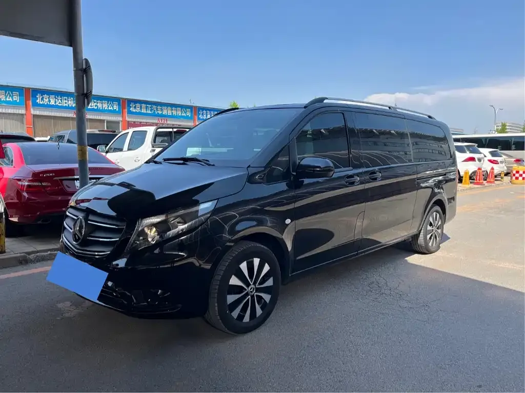 Mercedes-Benz Vito — фото 1