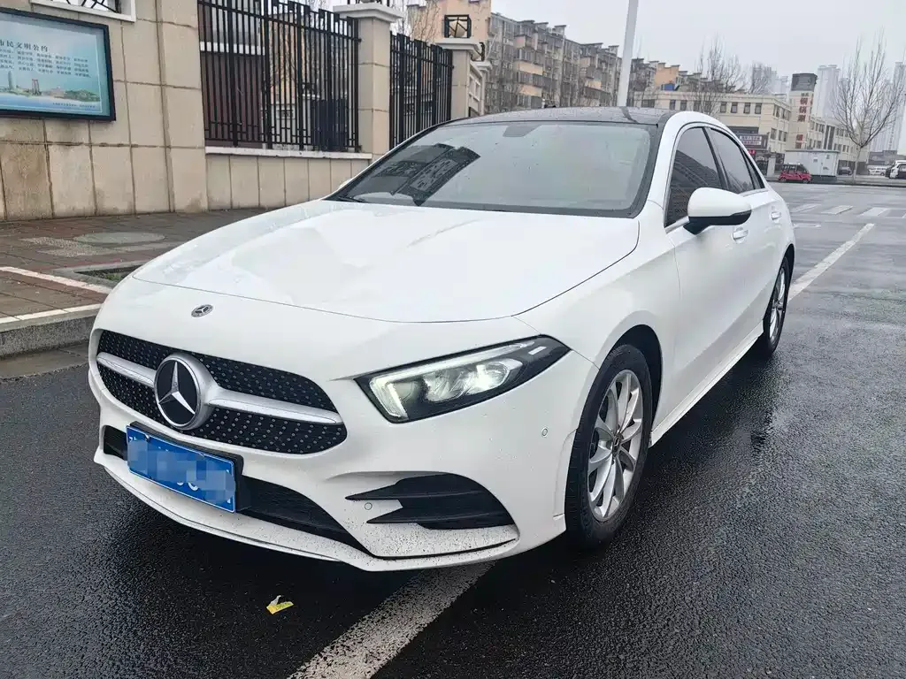 Mercedes-Benz A-Class — фото 1