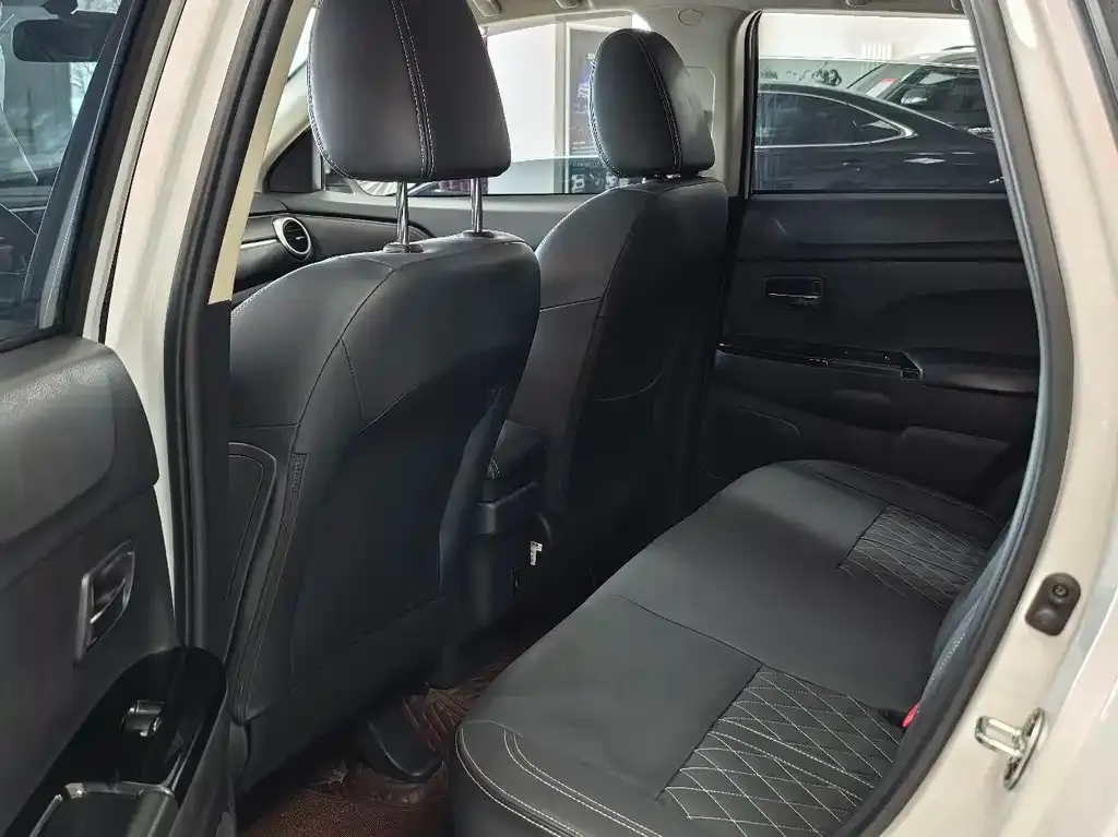 Mitsubishi ASX 2022 из CN, фото 8