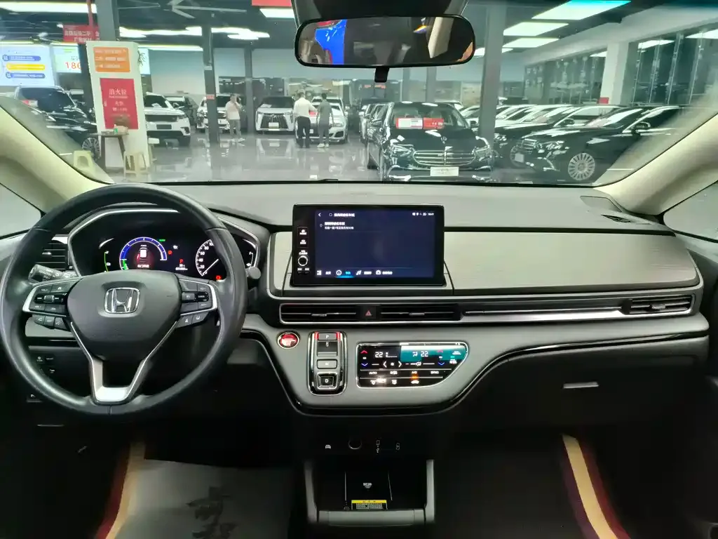 Honda Elysion 2024 из CN, фото 7