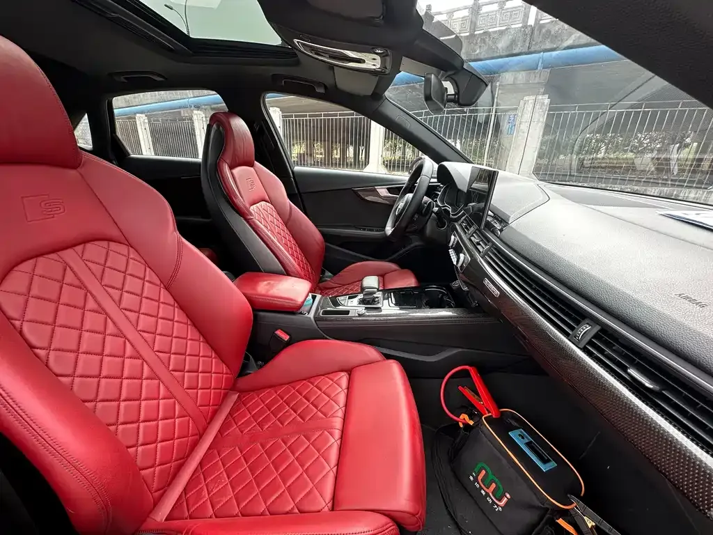 Audi S4 2021 из CN, фото 3