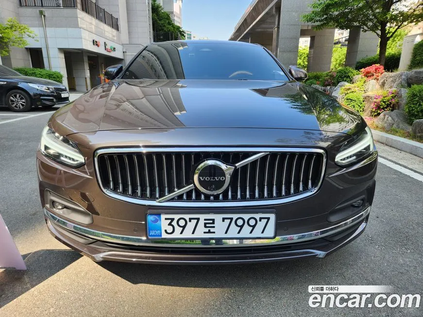 Volvo S90 — фото 1
