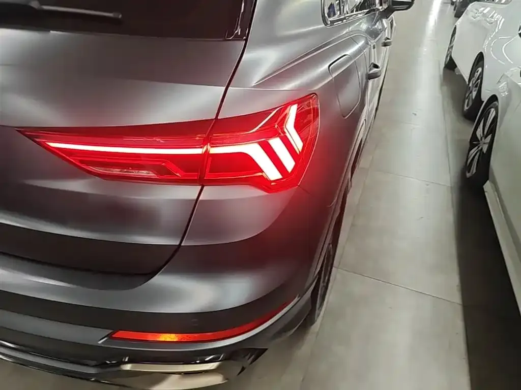 Audi Q3 — фото 2
