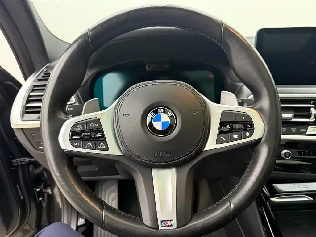 BMW X3 — фото 9