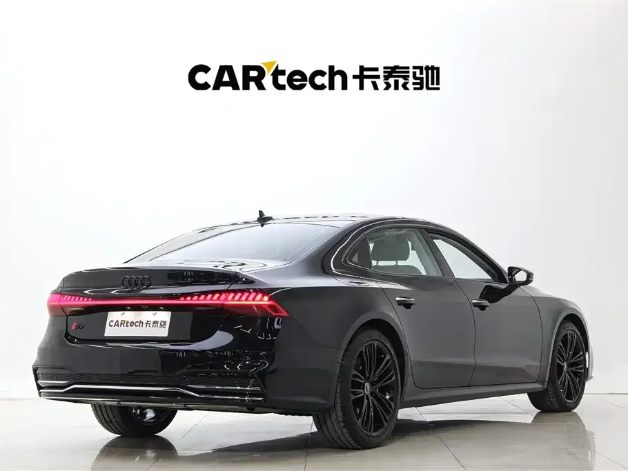 Audi A7L — фото 8