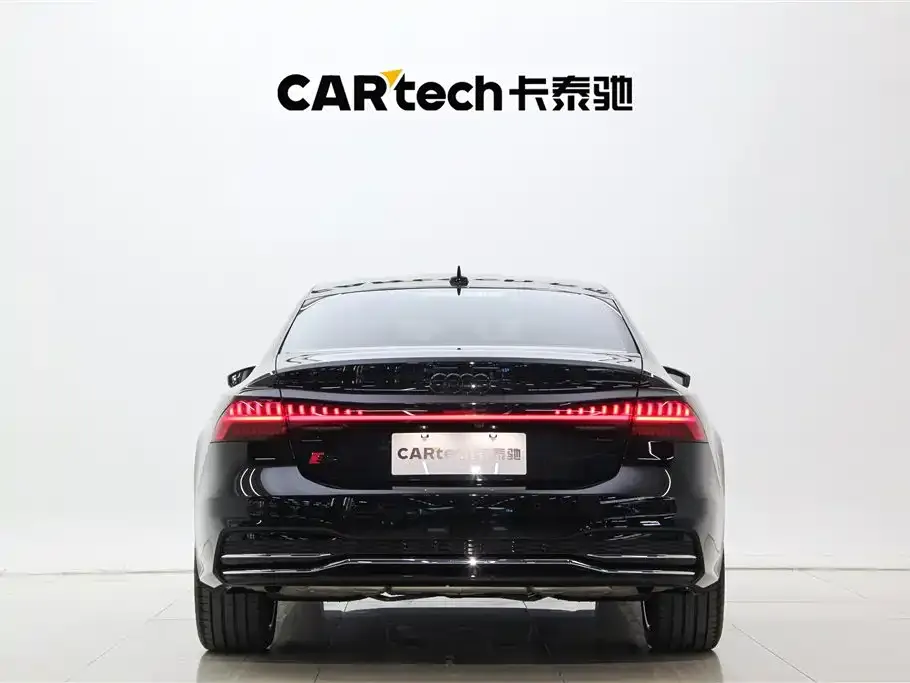 Audi A7L — фото 9