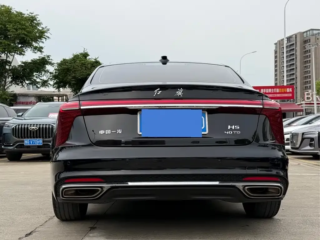 Hongqi H5 — фото 4