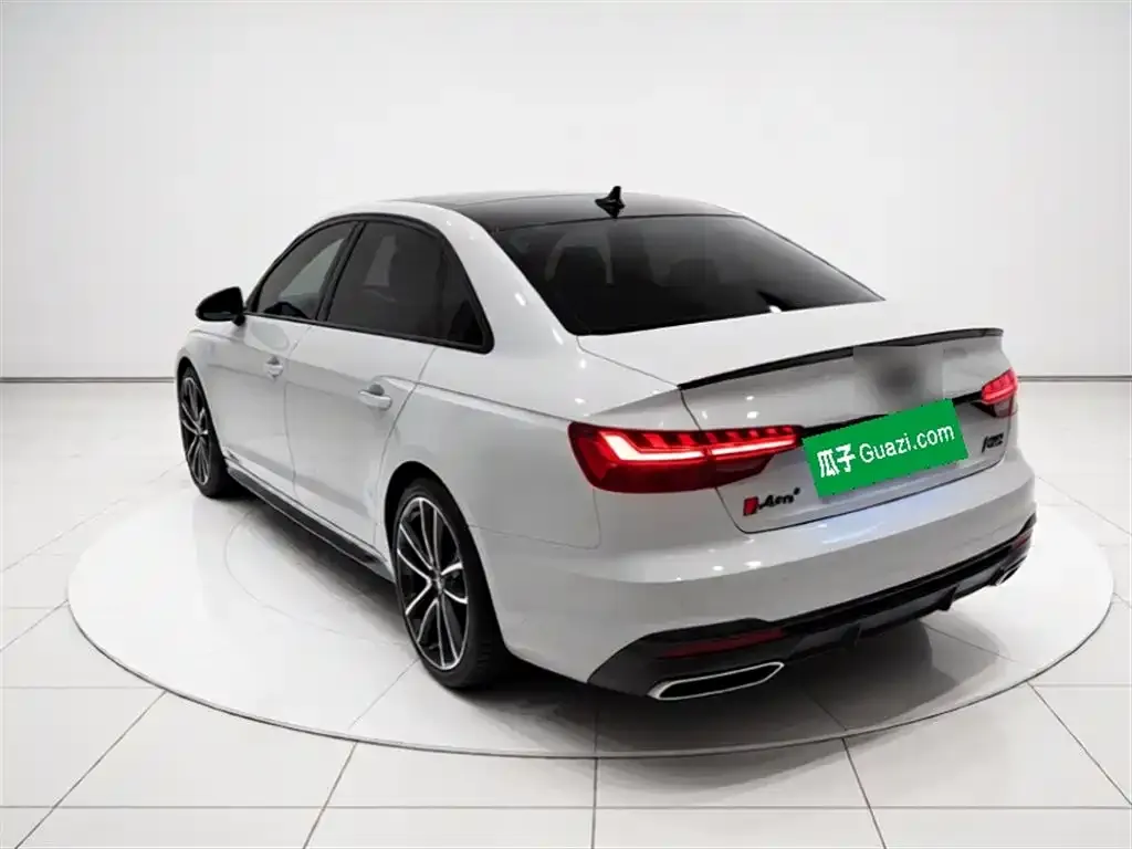 Audi A4L — фото 6