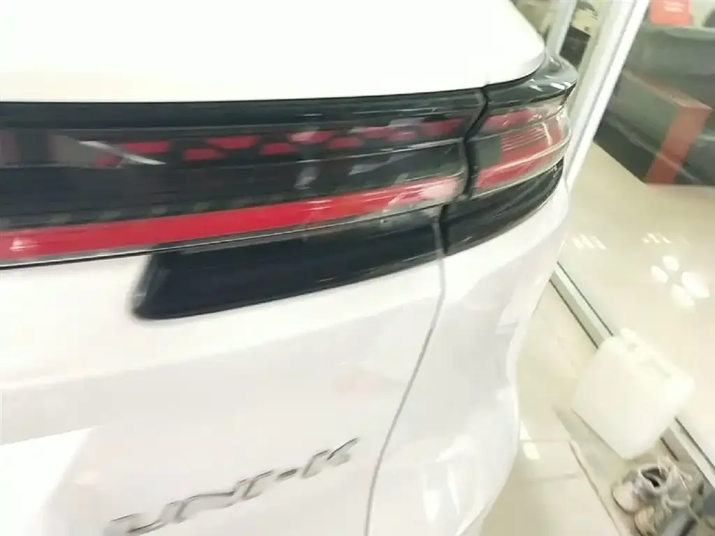Changan UNI-K 2023 из CN, фото 2
