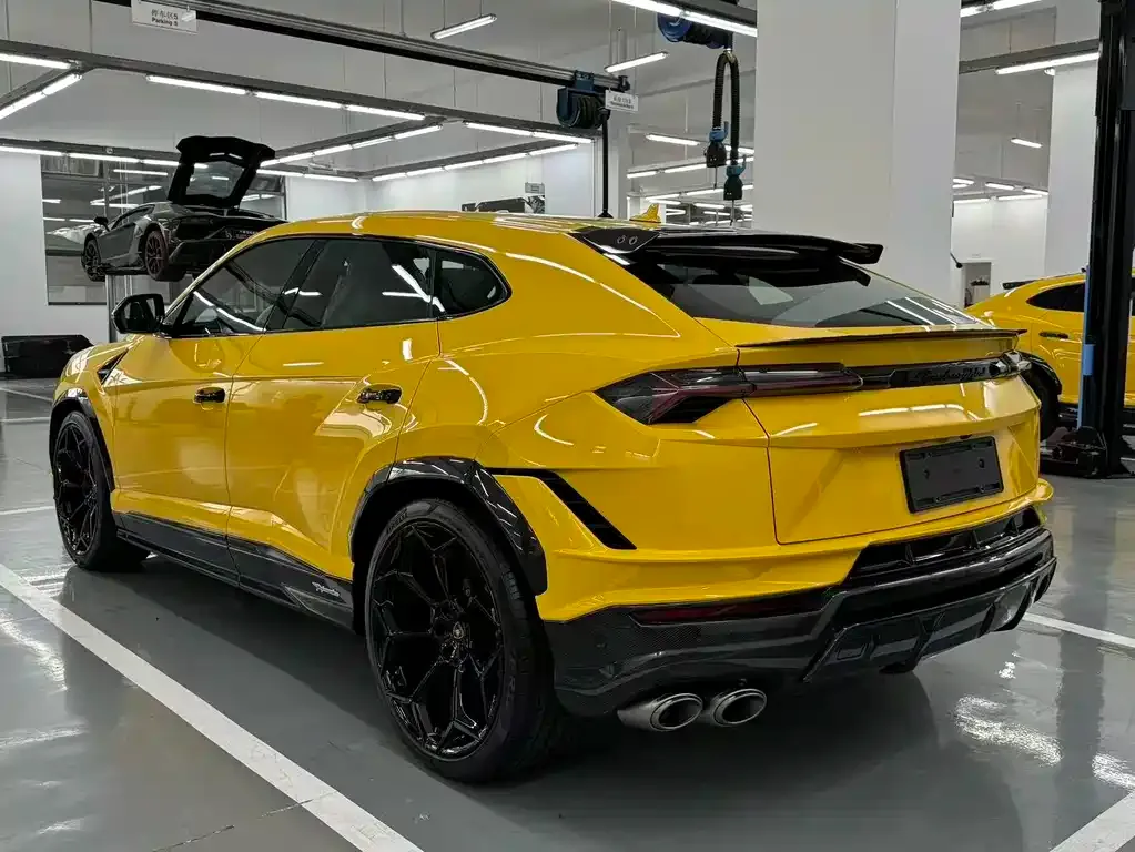 Lamborghini Urus — фото 7