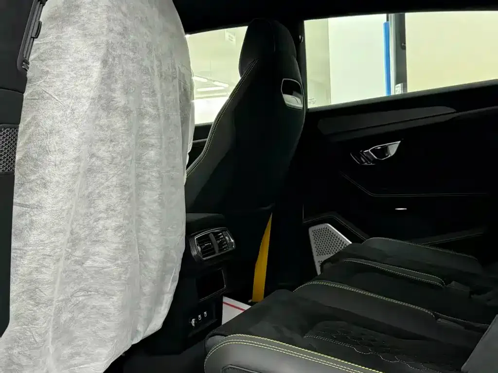 Lamborghini Urus — фото 4