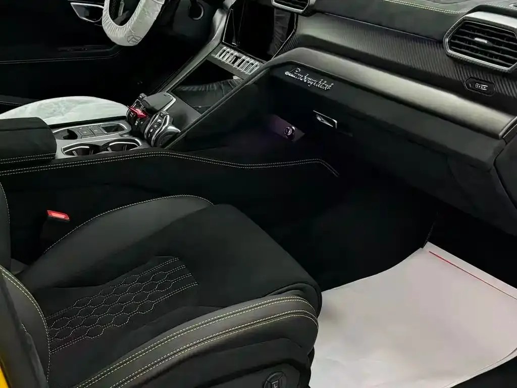Lamborghini Urus — фото 8