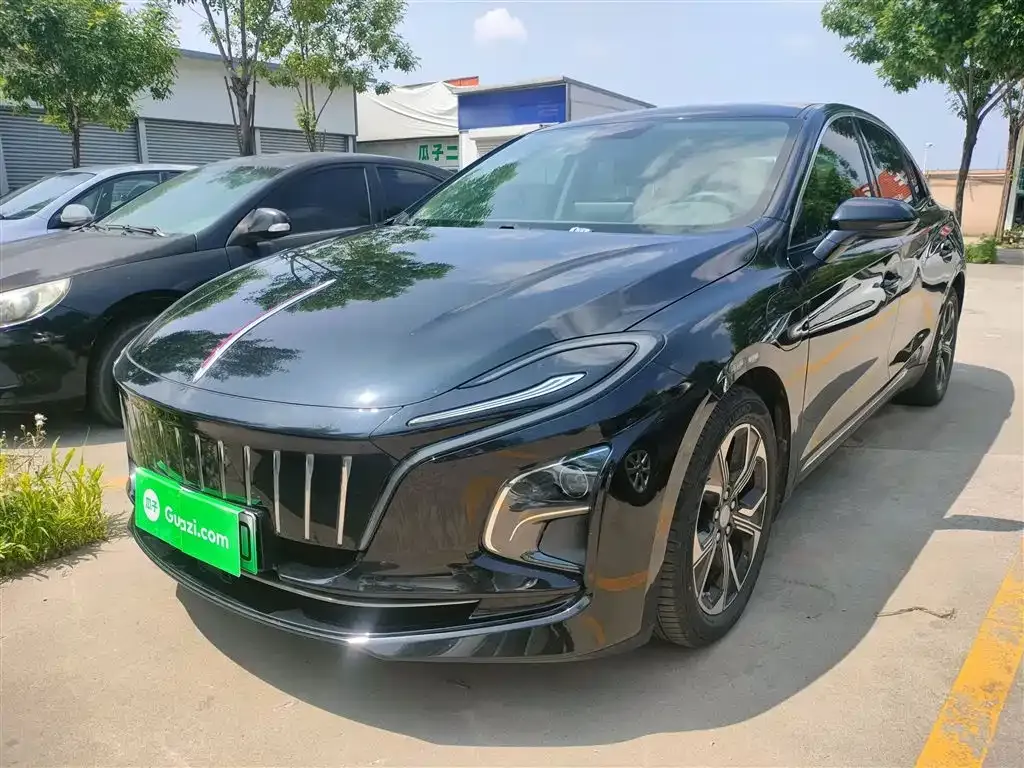 Hongqi E-QM5 — фото 4