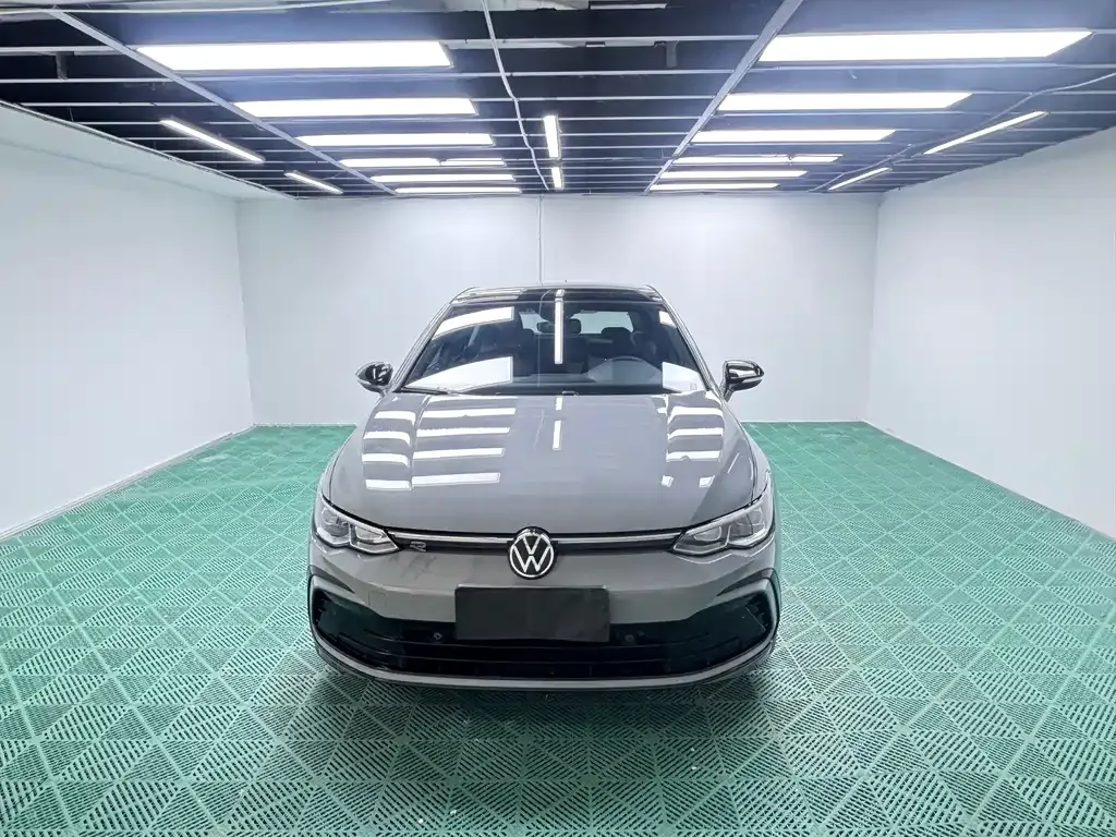 Volkswagen Golf — фото 7