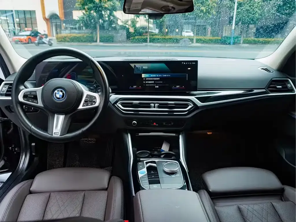BMW i3 — фото 6