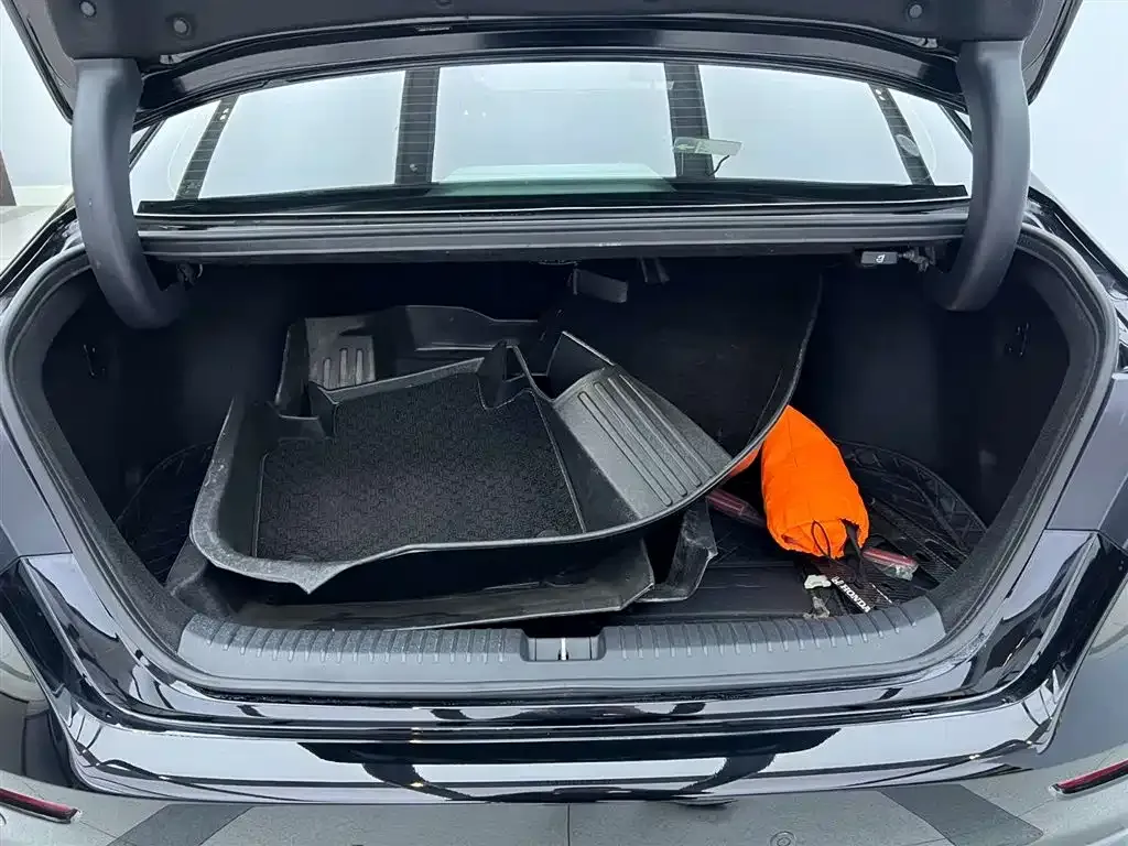 Honda Accord — фото 8