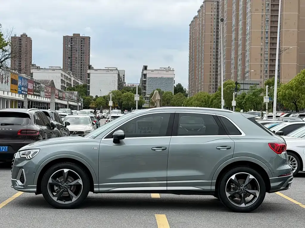 Audi Q3 — фото 9