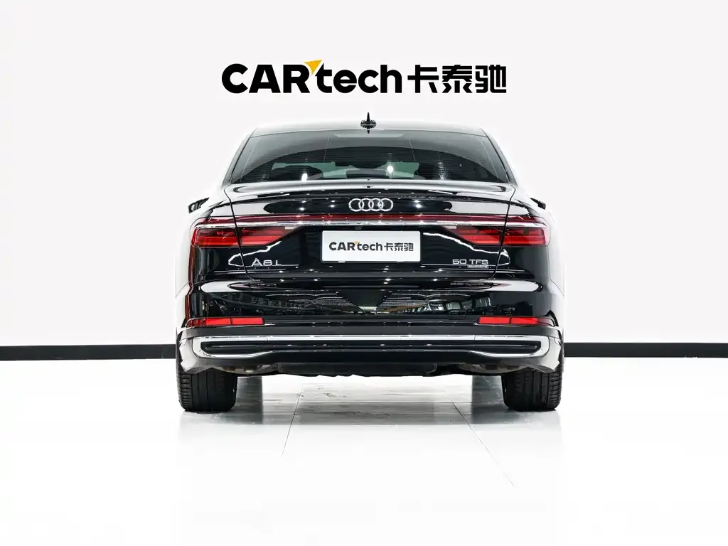 Audi A8 — фото 3